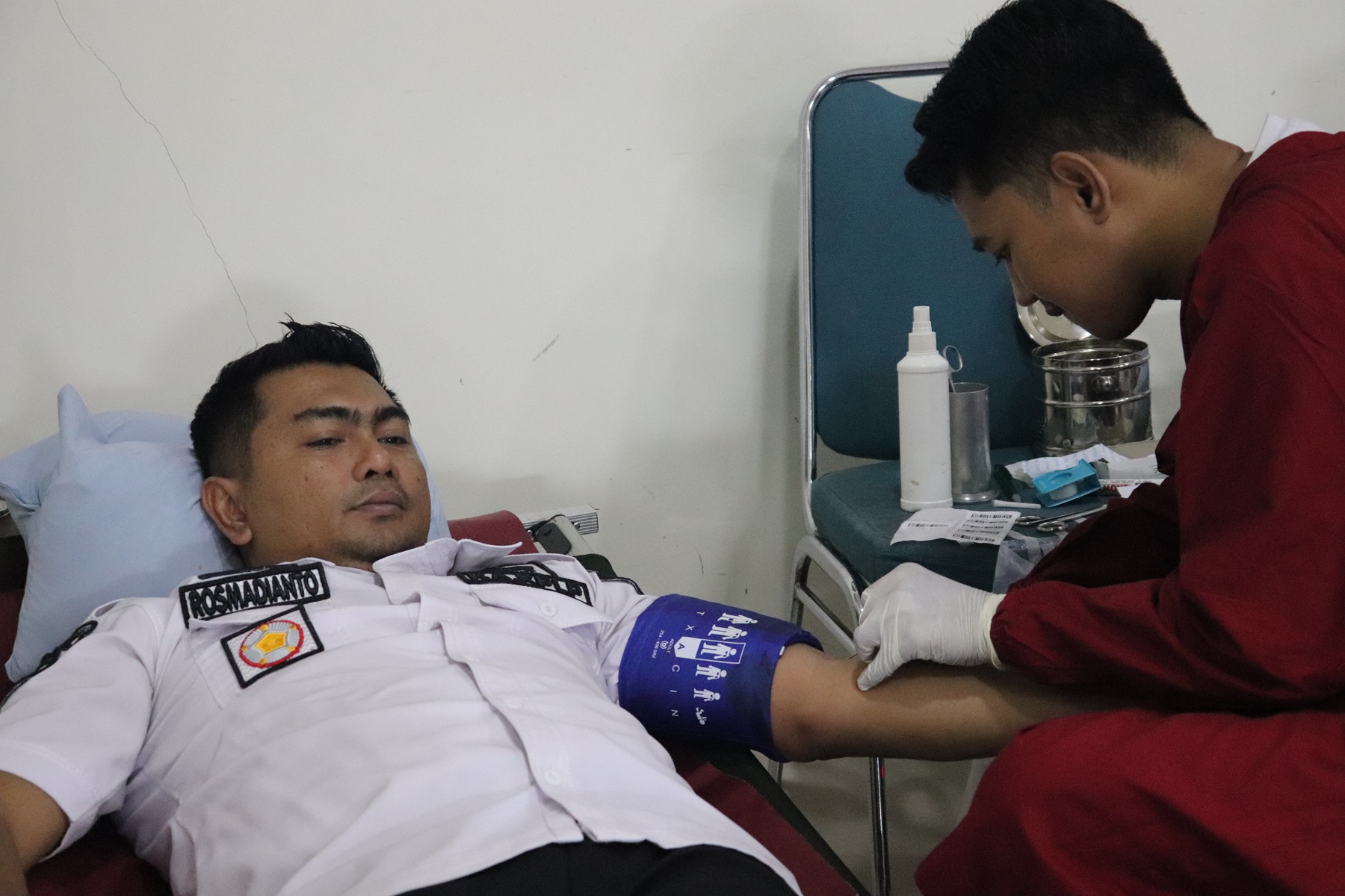 Peduli Terhadap Sesama di Peringatan HBP ke-60 Petugas Lapas Pontianak Turut Berpartisipasi Dalam Aksi Donor Darah